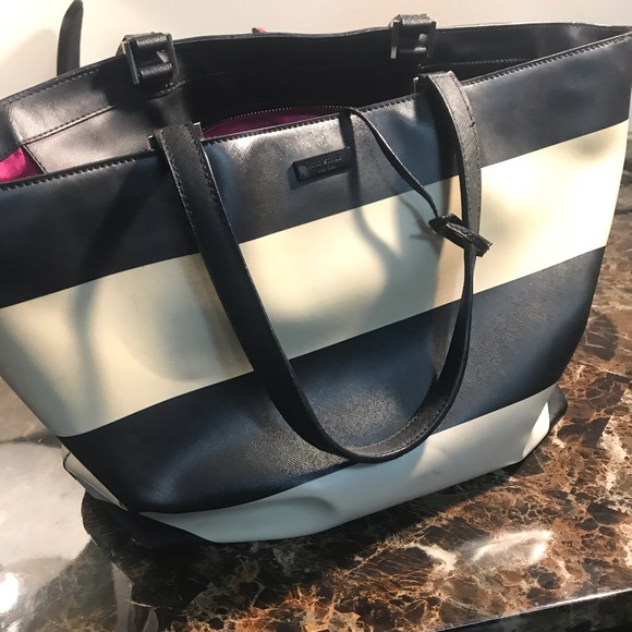 kate spade Handbags - Kate Spade Purse
